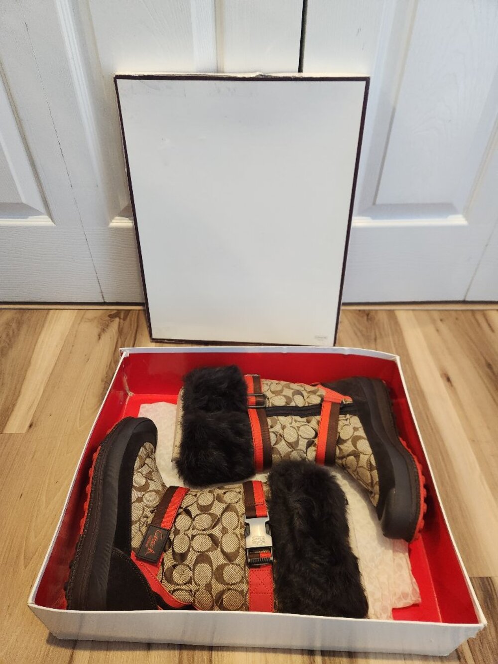 Authentic COACH Women's Boots with Faux Fur Trim and interior...SIZE 8